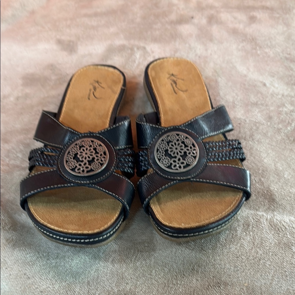Women's Navy Sandals with Floral Accents